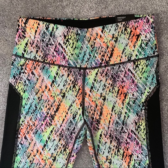 Victoria Secret Workout Leggings - Picture 4 of 6